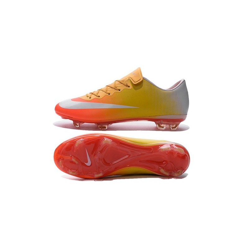 ronaldo yellow cleats