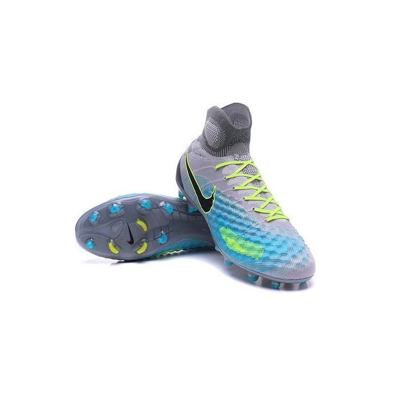 Superfly 5 vs Magista 2 Ultimative Fu ball Challenges