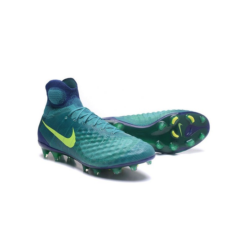 Nike MagistaX Proximo Street Indoor & Turf Review Soccer