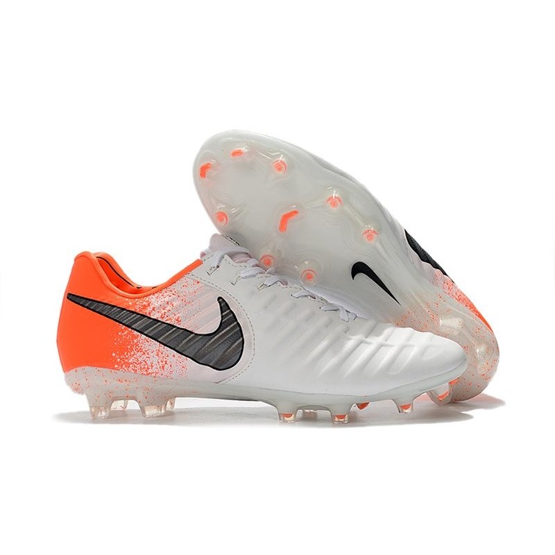 nike mens soccer cleats tiempo