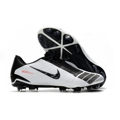 nike phantom black and white