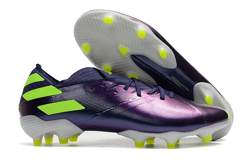 Crampon adidas violet 2025