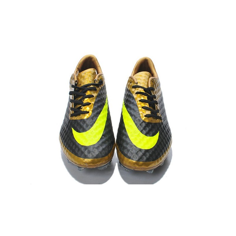 nike phantom football boots black and gold