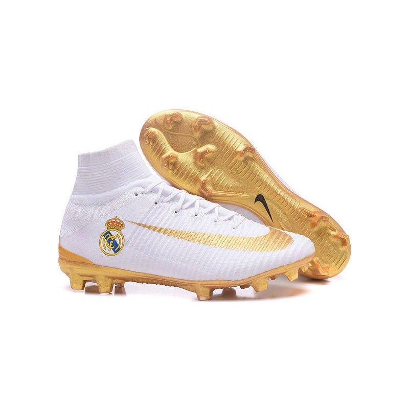 Nike Boots 2022