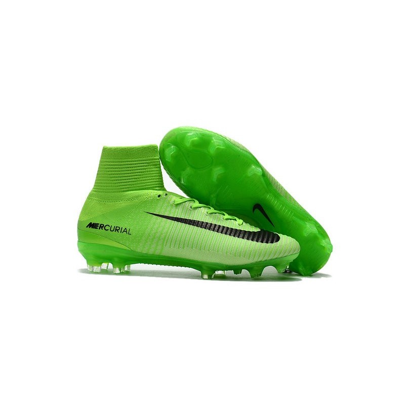 green nike soccer shoes