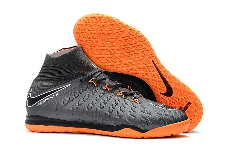 nike hypervenomx