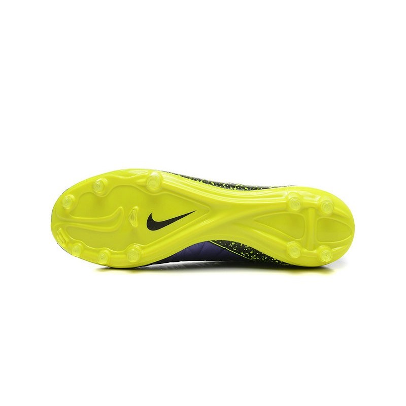 nike phantom soccer cleats purple